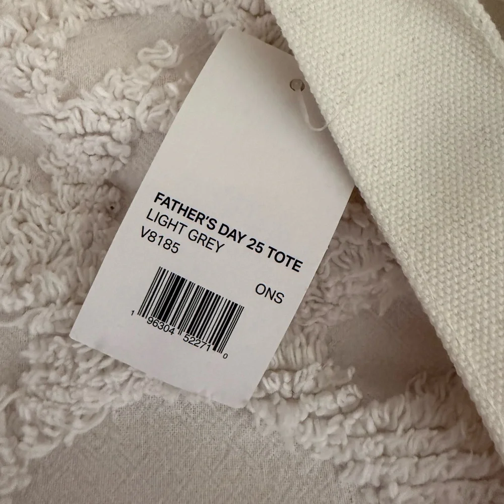 Vuori Cream White Patterned Tote Bag